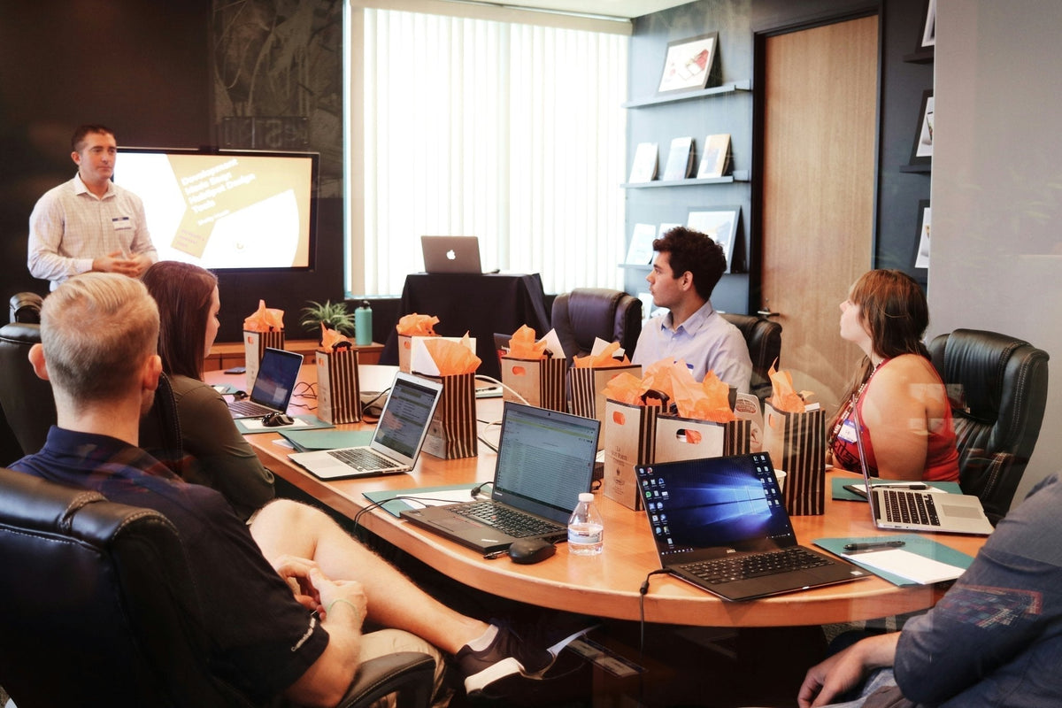 Too Many Meetings. Too Many Action Points. One Tool That Keeps Track. - Ticnote