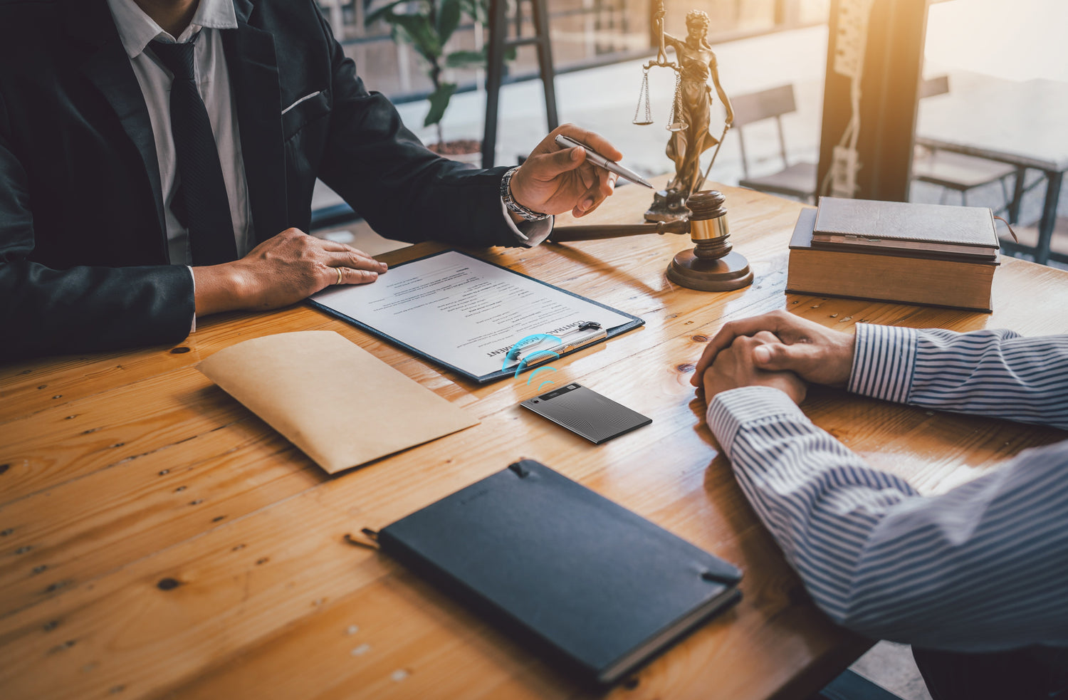 Why Entrepreneurs Are Finally Giving Up Note-Taking (And What They’re Doing Instead) - Ticnote